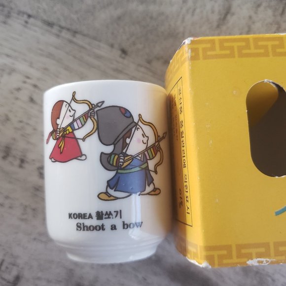 Welcome To Korea by Yung-boh Ceramic Sake Tea Cups - Picture 3 of 11